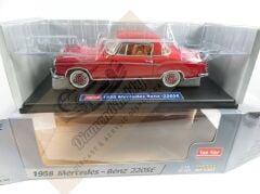 SUNSTAR 1/18 ÖLÇEK MERCEDES-BENZ 220SE COUPE